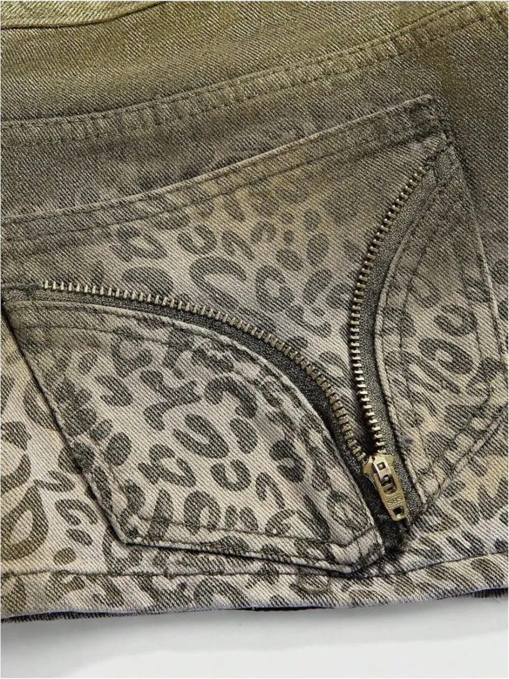 Leopard Print Denim Mini Shorts for Women | Low Rise Y2K Style with Chain Detail